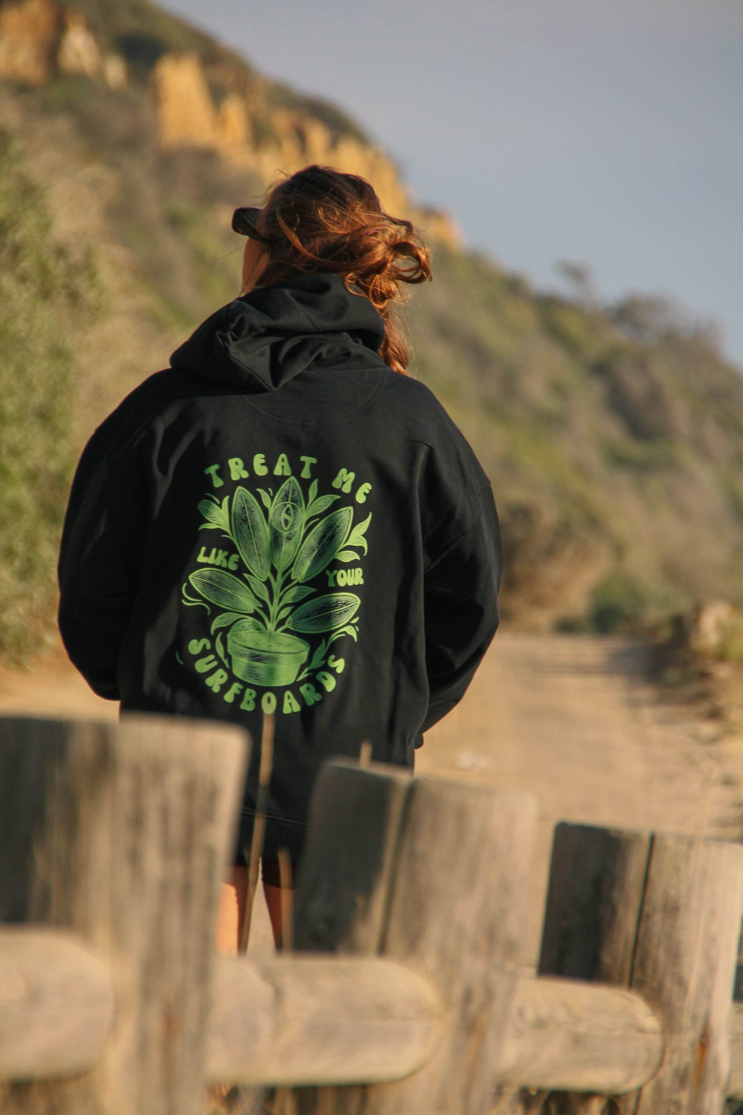 BLACK "SURF PLANT" ORGANIC HOODIE