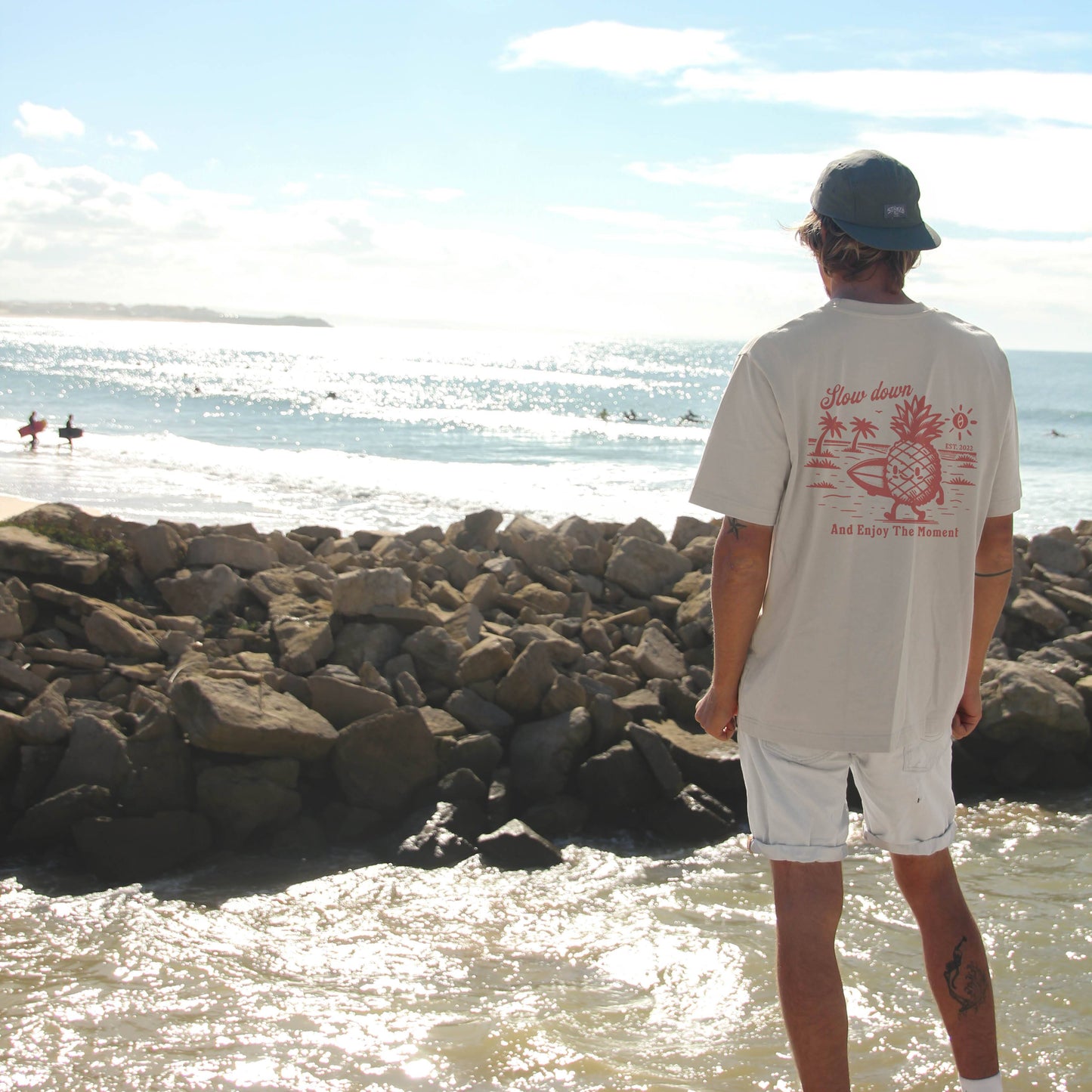 NATURAL RAW "STOKED PIÑA" ORGANIC TEE