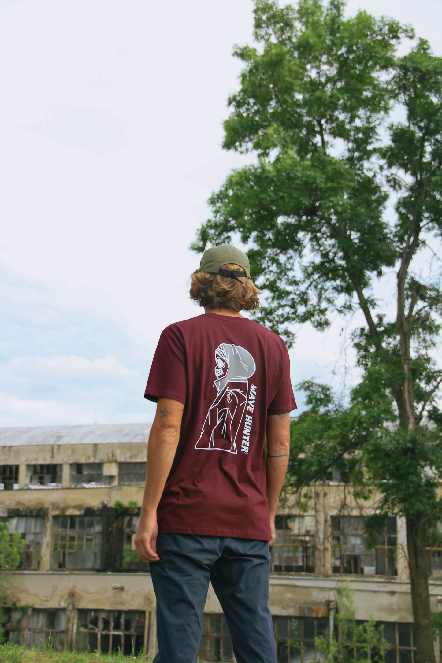 Burgundy "Wave Hunter" Tee